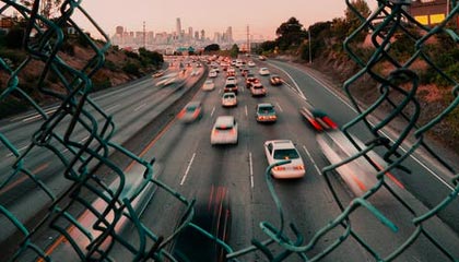 【观察】疫情告急多场延期 但英超没有空闲停歇